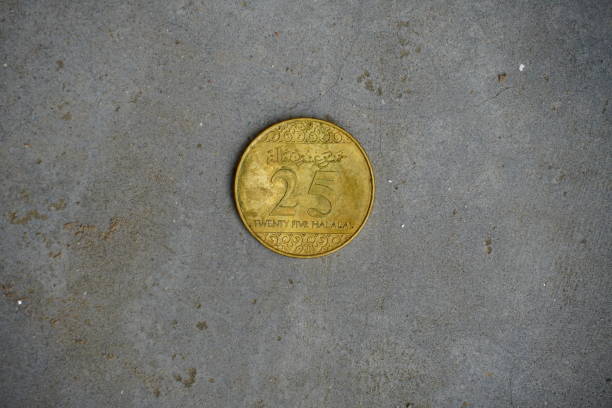 istock 25 paise gold coin image hd. 1415944202