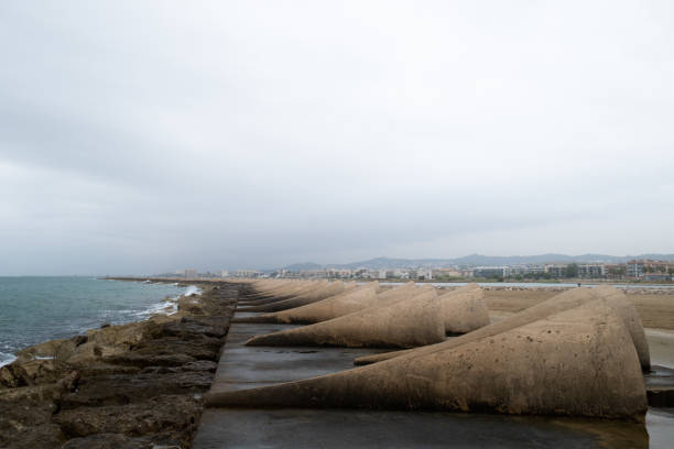 Breakwater built by the energy company Endesa to protect maritime transport in a coastal town in the province of Barcelona.