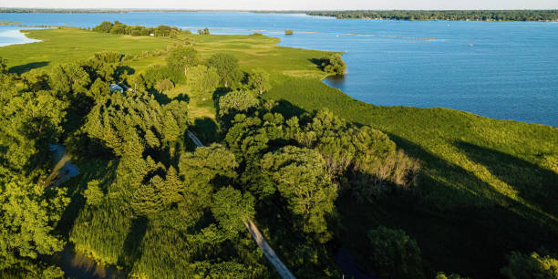 istock Trail path out to the breakwall on the fox river 1416184856