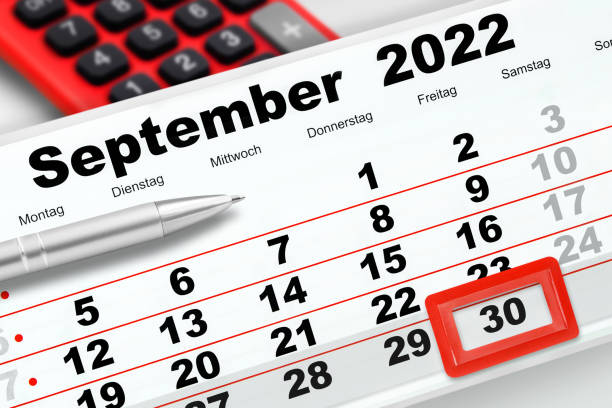 istock German calendar 2022 September 30   Friday and calculator with pencil 1416476092