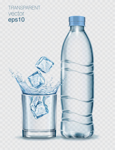 przezroczyste realistyczne wektorowe szkło wody z kostkami lodu i rozpryskiem wody na jasnym tle - water bottle purified water water drink stock illustrations