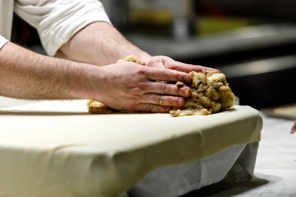 istock filling of the apple pie 1416834212