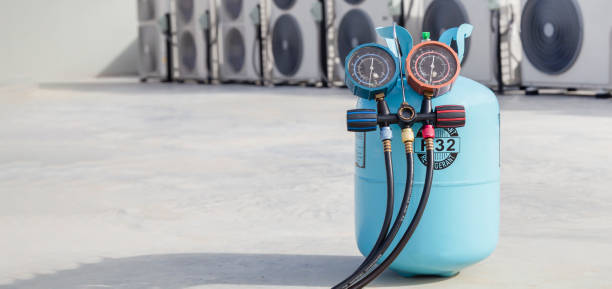 istock Air conditioning check service leak detection add refrigerant 1416954008