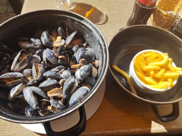 Moules et frites Food moules frites stock pictures, royalty-free photos & images