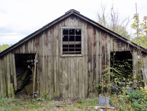 istock Agricultural building in disrepair 1417017701
