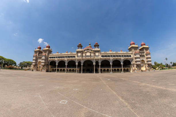 palácio de mysore em mysore, estado de karnataka em india - wodeyar - fotografias e filmes do acervo