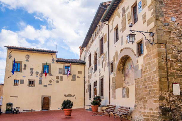 istock Anghiari Town Hall - Tuscany 1417051780