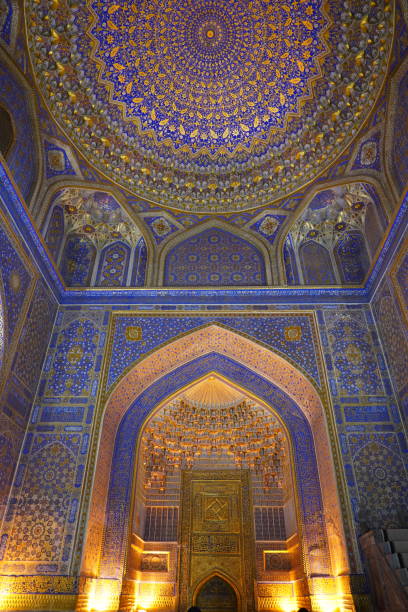 istock Tillya Kori Madrassa, Registan 1417063400