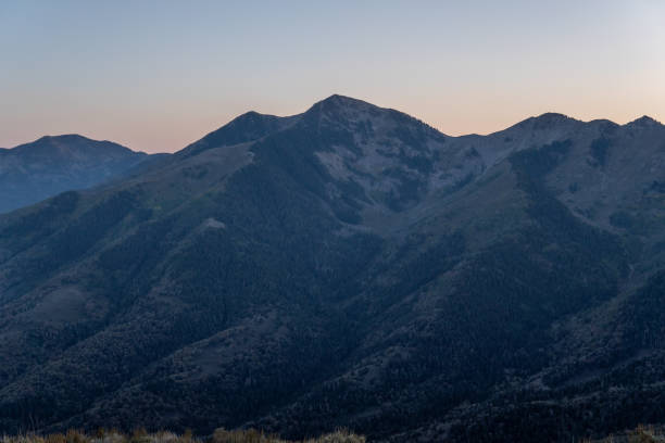 Oquirrh Mountains IN the middle of the oquirrh mountains tooele stock pictures, royalty-free photos & images