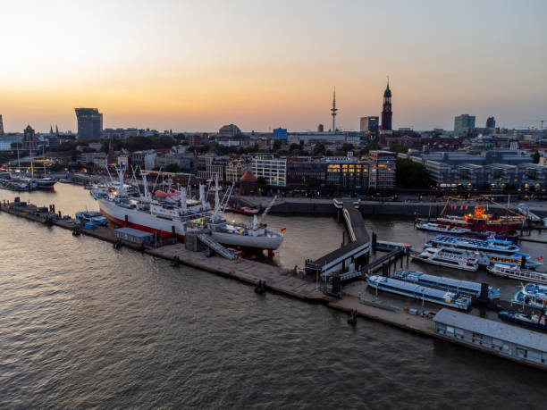 istock A pier in Hamburg 1417080767
