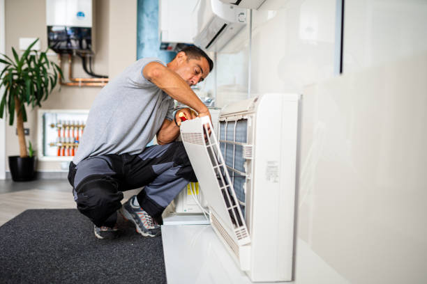 technician cleaning air conditioner filter - air duct imagens e fotografias de stock