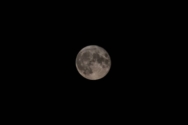 istock Always fascinating, the full moon 1417260590