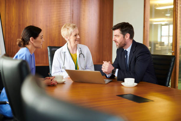 istock clinic administrator meeting 1417313038