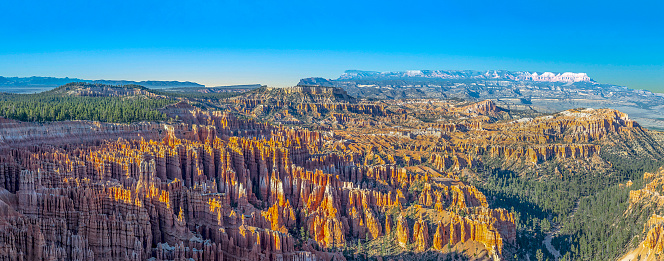 scenic view to the hoodoos in the Bryce Canyon national Park, Utah, USA