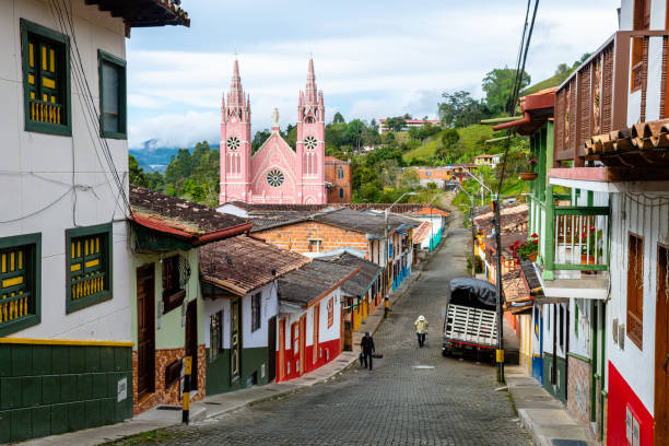 jerico is considered one of the most beautiful towns in colombian coffe region street view of jerico colonial town in aintioquia, colombia boyacá department photos stock pictures, royalty-free photos & images