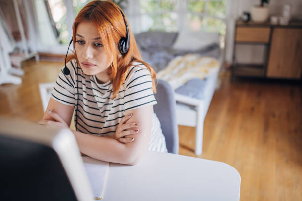 istock Woman having online course 1417388476