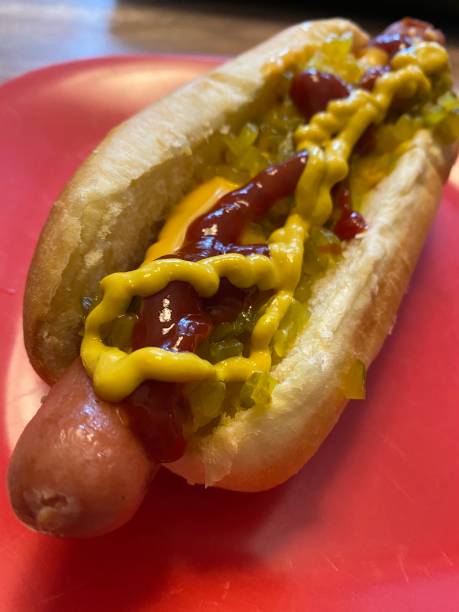 istock ALL AMERICAN HOT DOG 1417423947