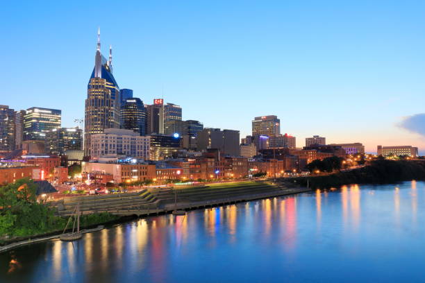 istock Nashville downtown water front view in the dusk 1417453051