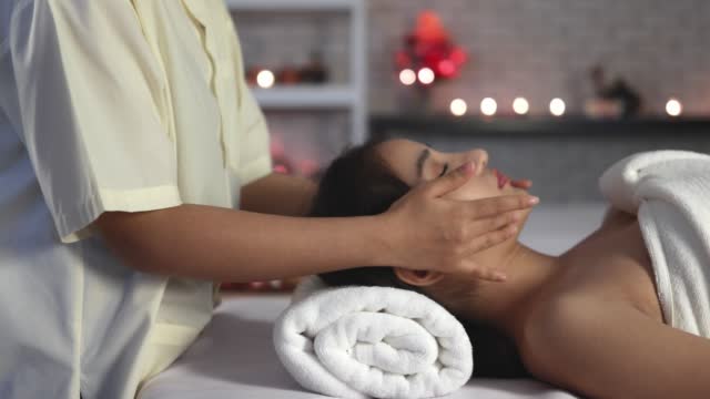 female massage at the spa beauty