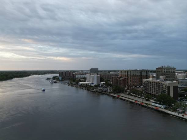 istock Downtown Wilmington on a cloudy day 1417582462