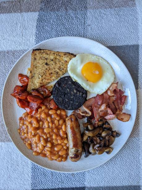 istock Traditional Full English Breakfast 1417615060