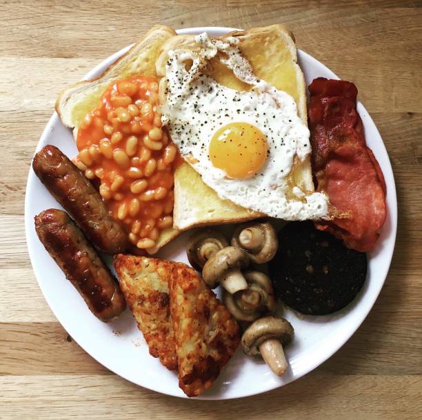 istock Traditional Full English Breakfast 1417615643