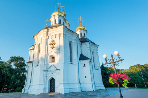 iglesia ortodoxa ucraniana de santa catalina en chernihiv - catherine park fotografías e imágenes de stock