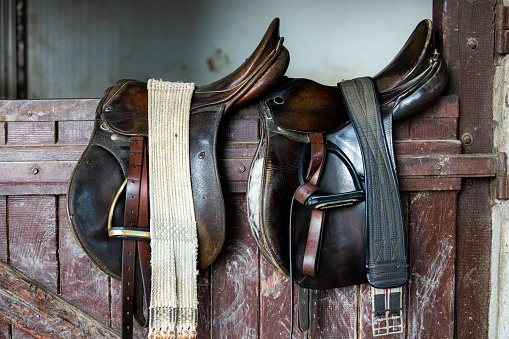 Photo of a horse saddle ready to ride.