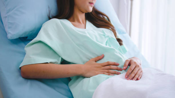 A female patient admitted due to abdominal pain.