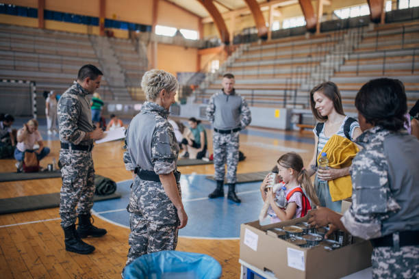 istock Civilians receiving donations 1417777919