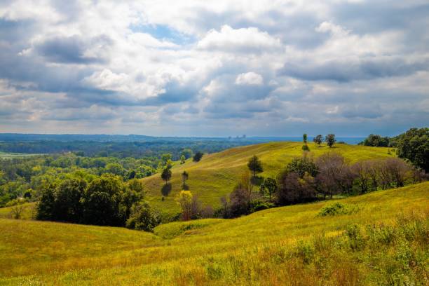 istock Countryside landscape on a cloudy day 1417871329