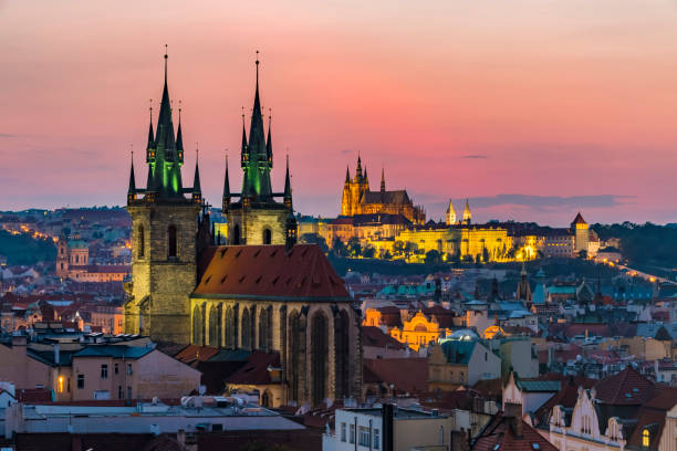 틴 교회 프라하, 체코 공화국 - prague czech republic church skyline 뉴스 사진 이미지