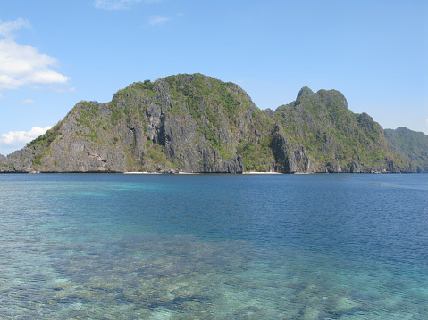 View of island of Bacuit Archipelago, El Nido, Palawan, Philippines.