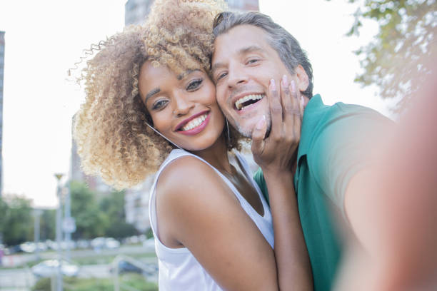 istock Happy married couple 1417916824