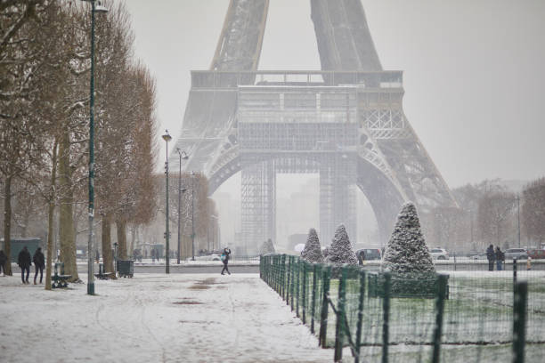 istock Scenic view to the Eiffel tower on a day with heavy snow 1417942385