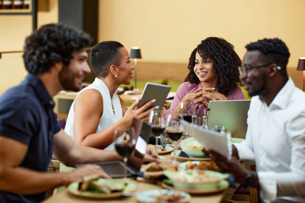 istock Businesspeople have team building and brainstorming about a new start-up project. 1418016462