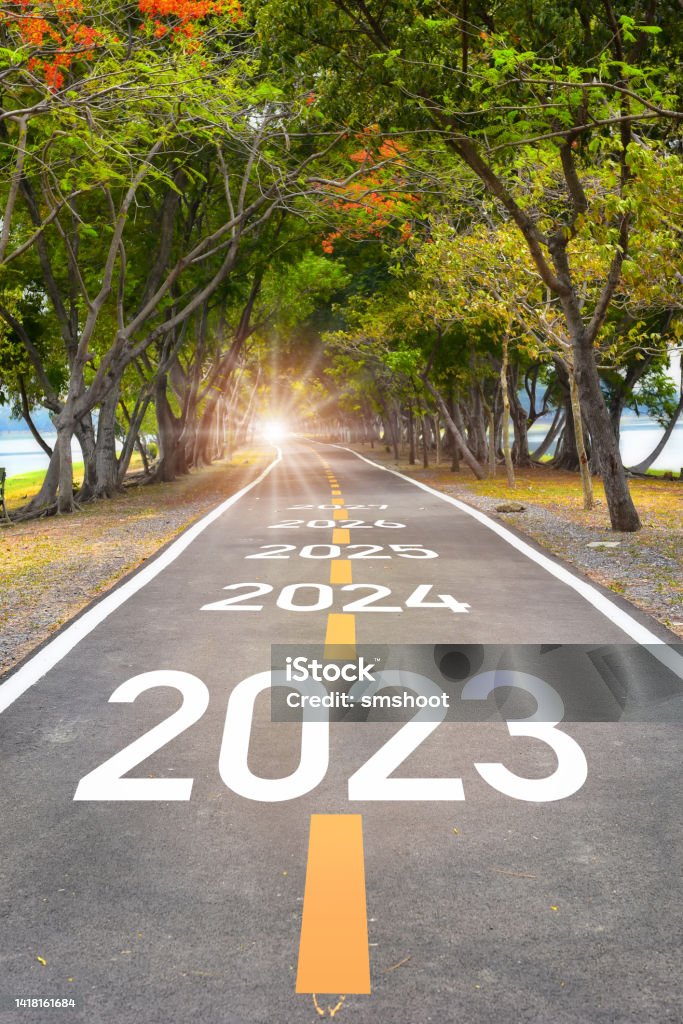 Five years from 2023 to 2027 on asphalt road surface Beginning business startup to success concept and challenge investment idea The Way Forward Stock Photo