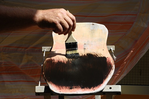 Restore an Old Vintage Skateboard with Black Painting