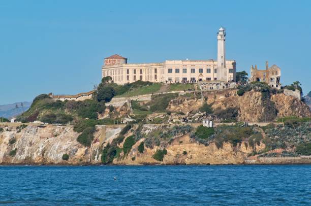 alcatraz vom ende von fishman's warf, san francisco november 2009 - tourism san francisco bay area san francisco county san francisco bay stock-fotos und bilder