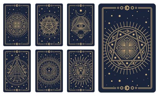 tarot cards with magic symbols, occult pentagrams - 五角星 插圖 幅插畫檔、美工圖案、卡通及圖標