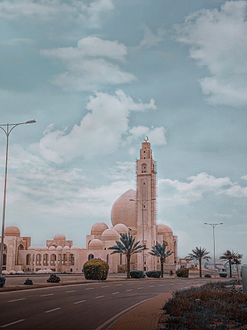 World third largest mosque (masjid) in bahria town karachi look amazing for it's architecture