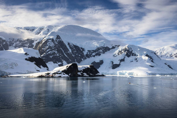 istock Paradise Bay Landing Site in Antarctic Peninsula 1418493348