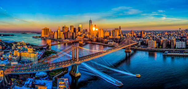 new york city sunrise, new york - ponte di brooklyn foto e immagini stock