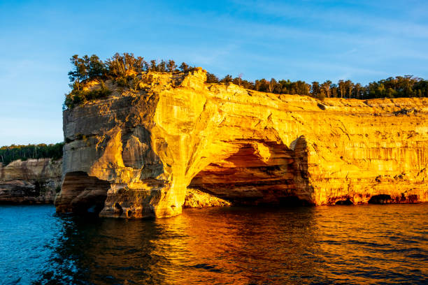 istock Pictured Rocks National Lake Shore 1418844421