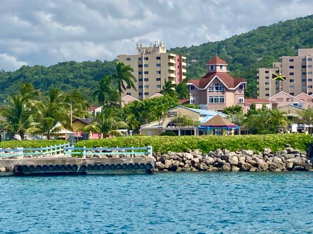 istock Jamaica- eight rivers - sea 1419010058
