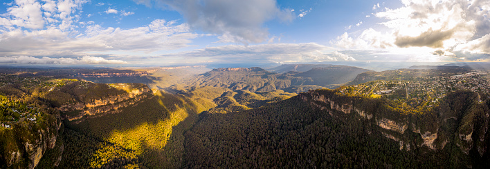 Aerial panoramic view of Katoomba at the right side and Leura to the left. The Three Sisters to the right. With Kanangra valley and Mount Solitary. NSW, Australian