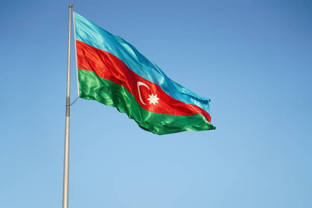 drapeau de l’azerbaïdjan, bakou - azerbaijan flag photos et images de collection