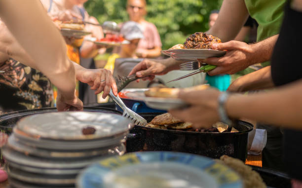 istock Neighborhood BBQ 1419116694