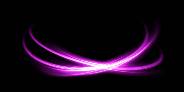 abstrakcyjne lekkie linie ruchu i prędkości w kolorze fioletowym. lekki codzienny efekt świecenia. fala półkolista, wir krzywej śladu światła, reflektory samochodowe, żarowe światłowód png. - wasting time flash stock illustrations
