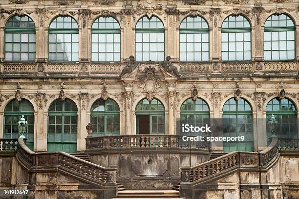 Barroco Histórico Edificio Del Palacio De Zwinger En Dresden Foto de stock y más banco de imágenes de Dresde